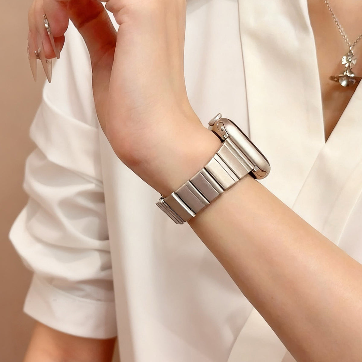 Sleek Curve Metal Link Band