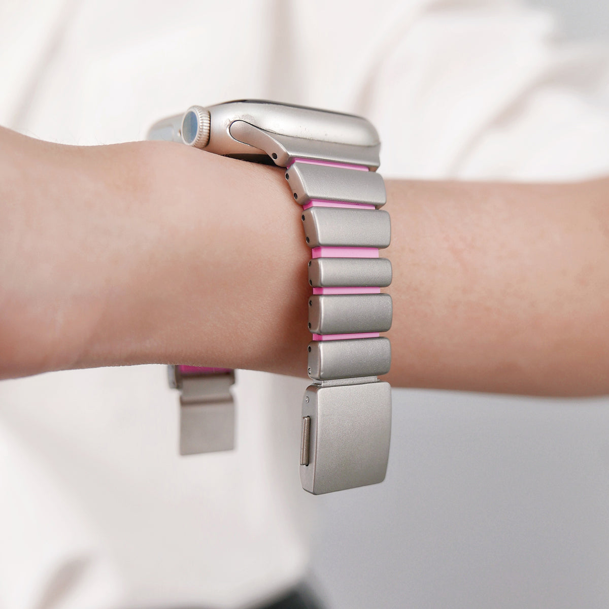 Color Fusion Hybrid Metal Link Band