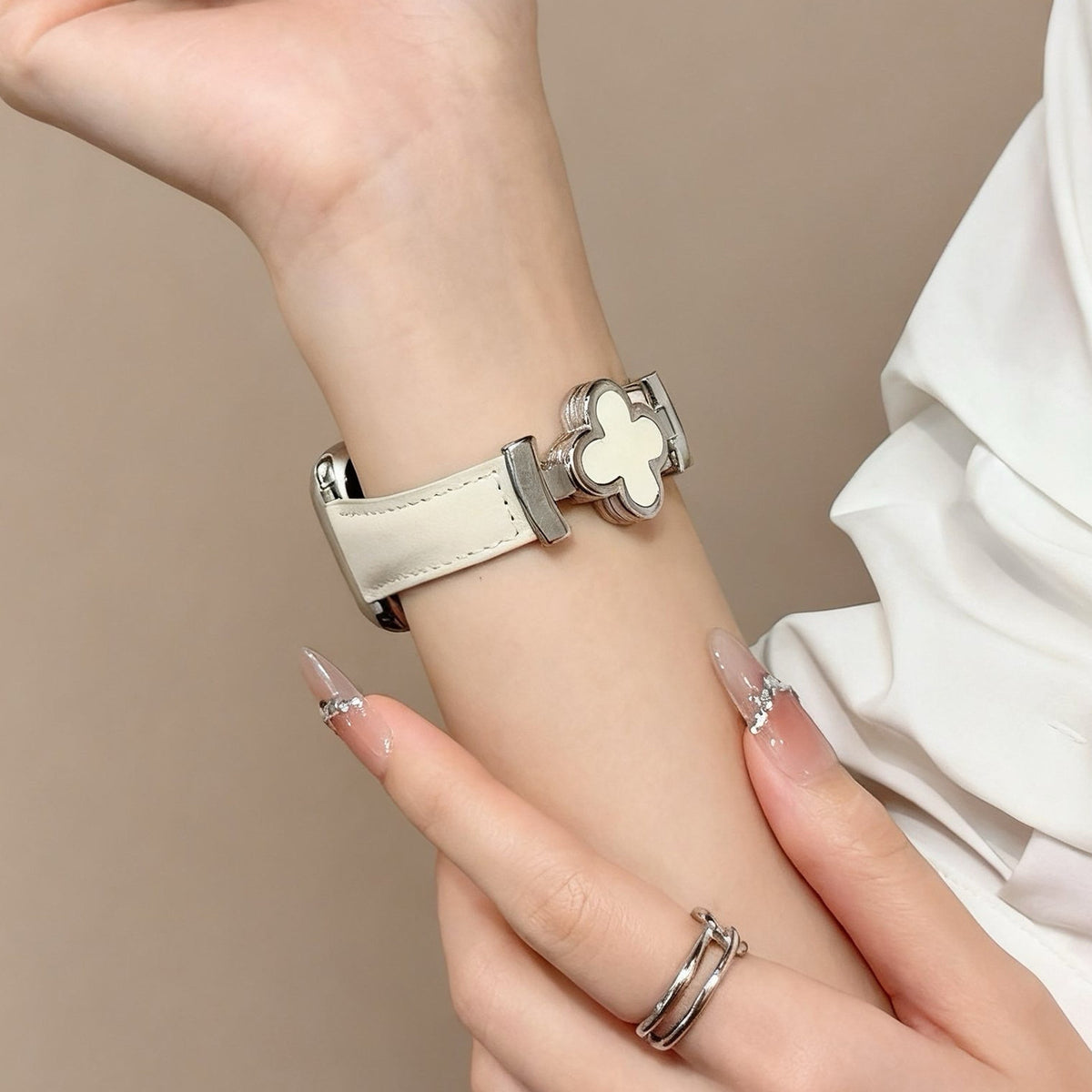 Petal Lock Magnetic Leather Band